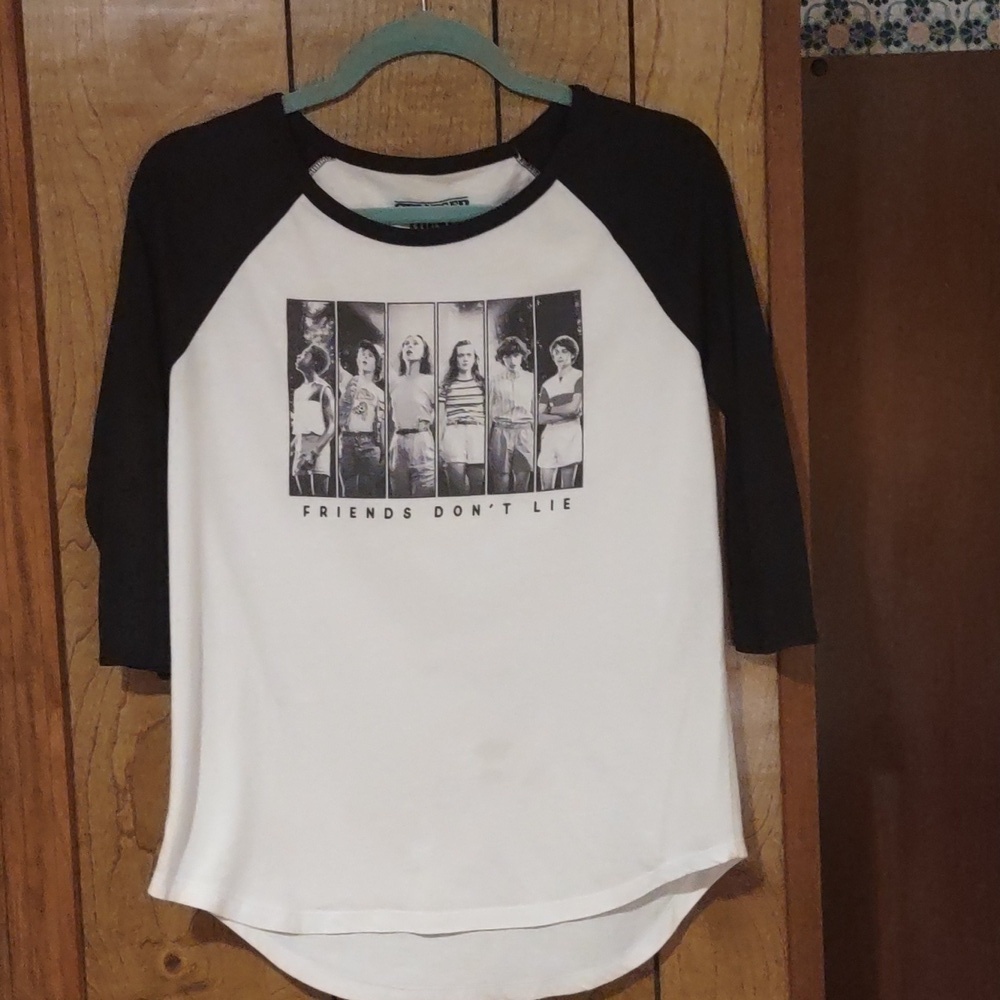 Stranger Things Netflix Offer Merchandise Tee Shirt